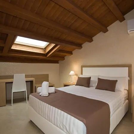 La Serenissima Hotel 3*